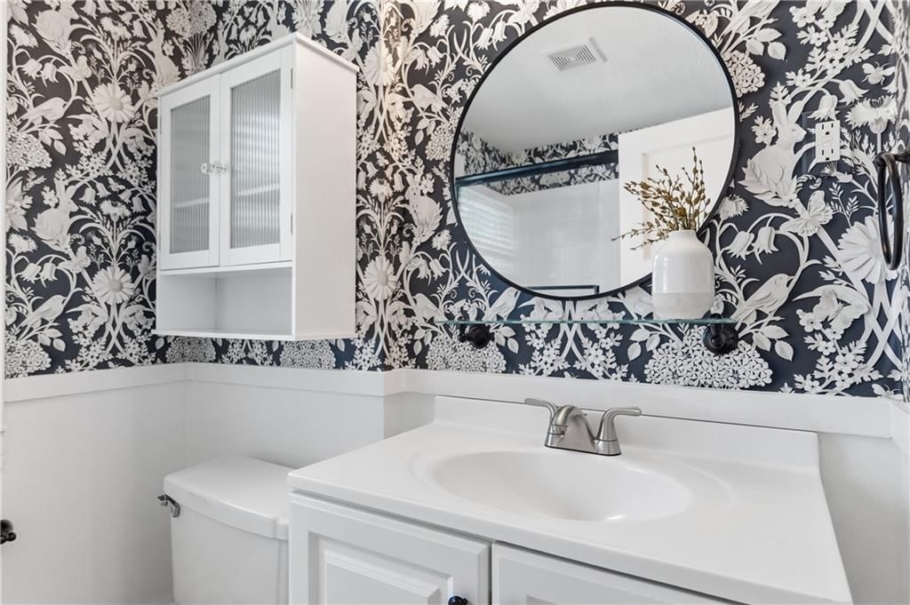 6815 Lamar Avenue — photo 29