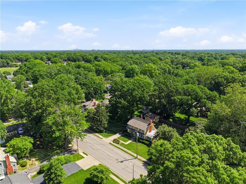 6815 Lamar Avenue — photo 37