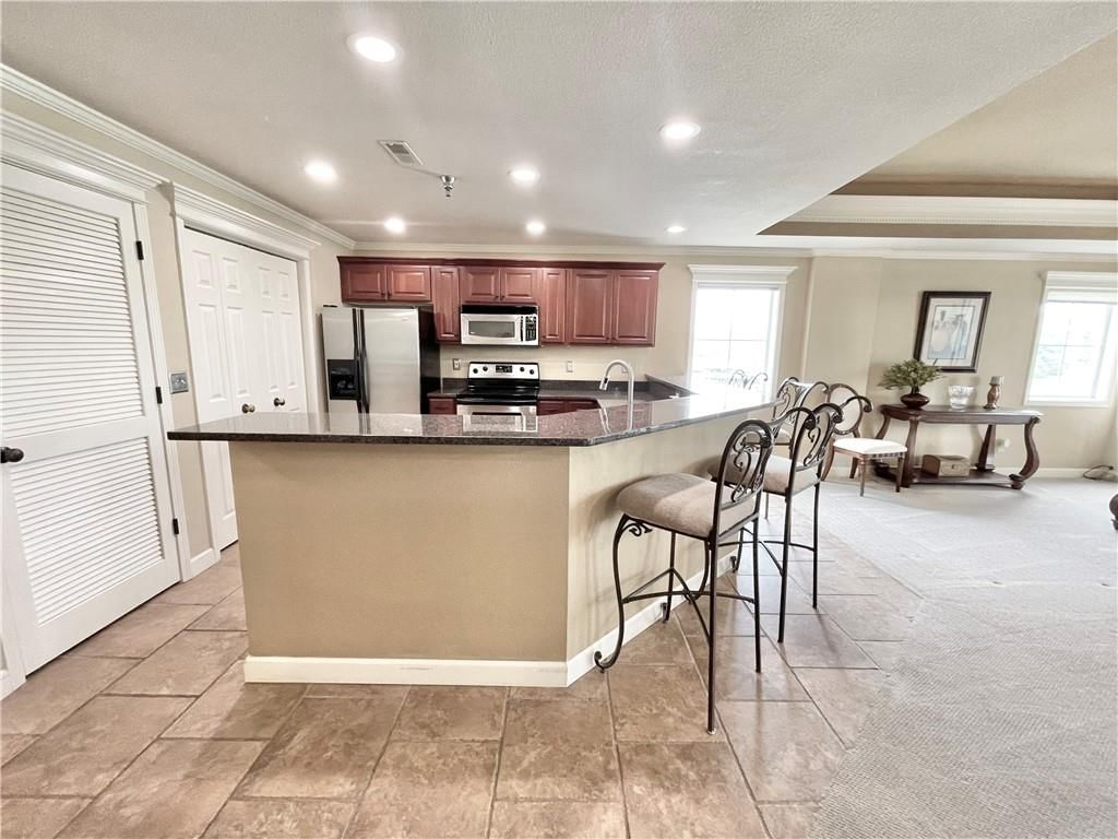 4800 Eagleview Drive — photo 9
