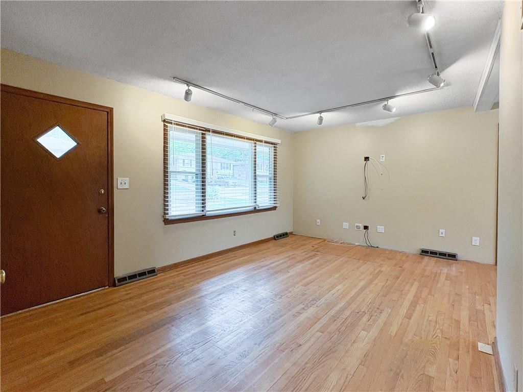 6700 E 135th Street — photo 4