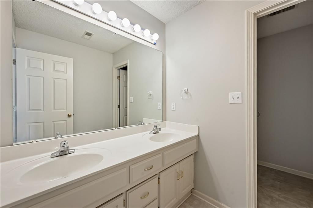 2408 S Ponca Avenue — photo 12