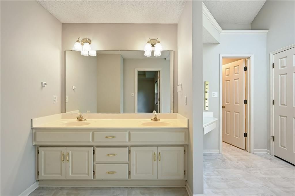 2408 S Ponca Avenue — photo 21