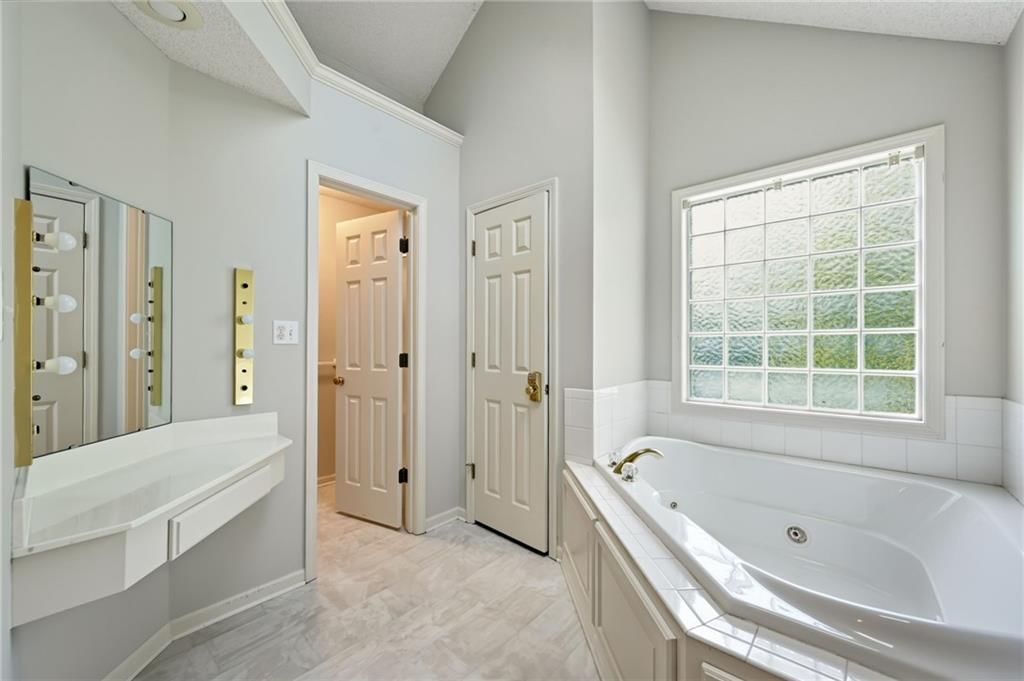 2408 S Ponca Avenue — photo 24