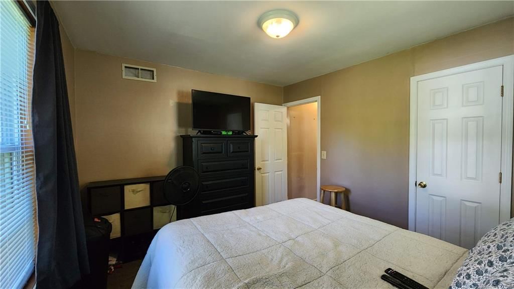 406 Maple Street — photo 9