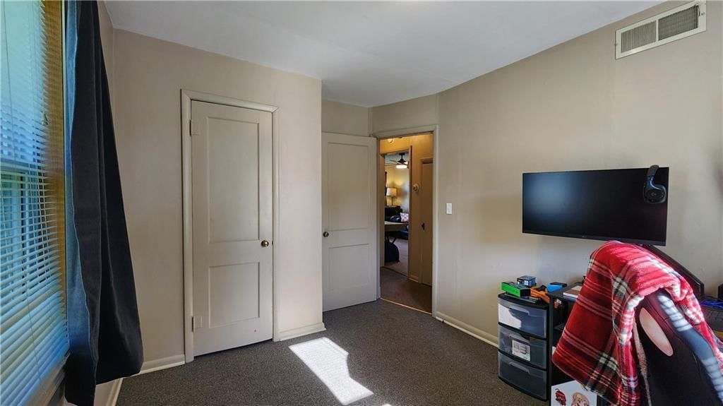 406 Maple Street — photo 13