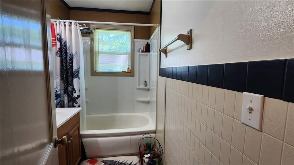 406 Maple Street — photo 14