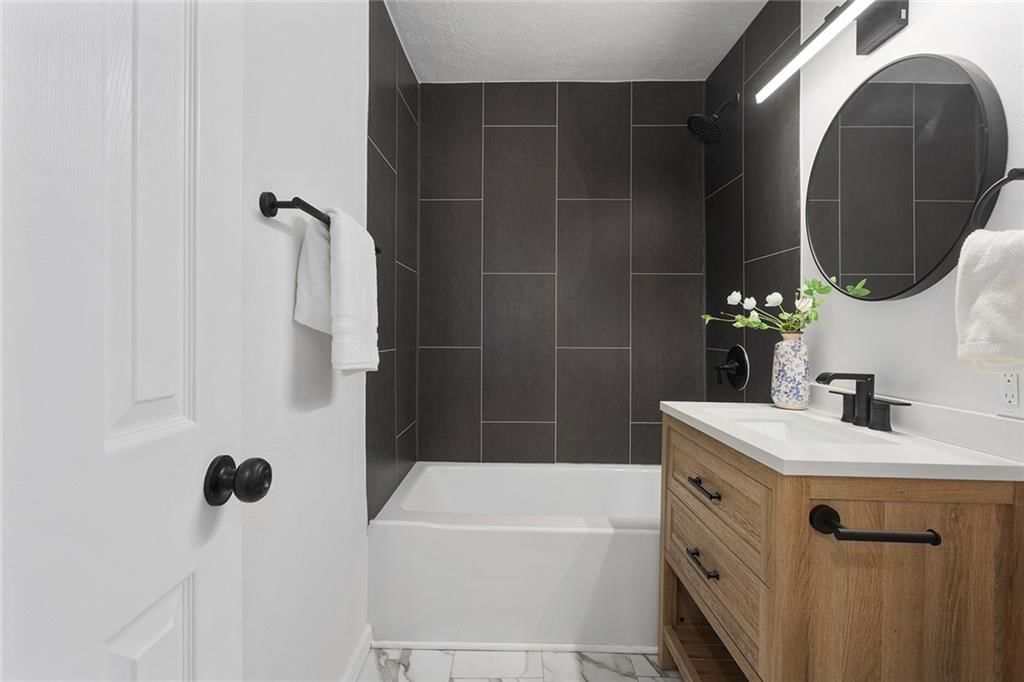1400 E Loula Street — photo 13