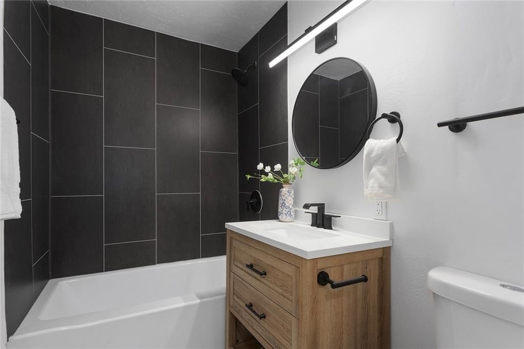 1400 E Loula Street — photo 14