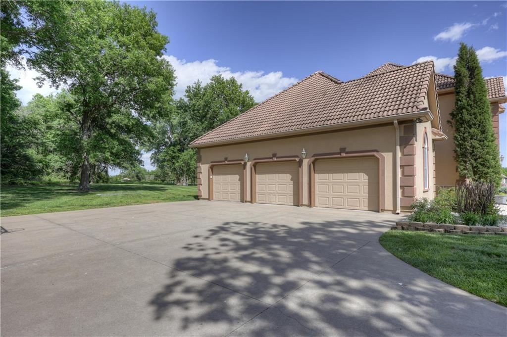 109 Crestwood Estates — photo 7