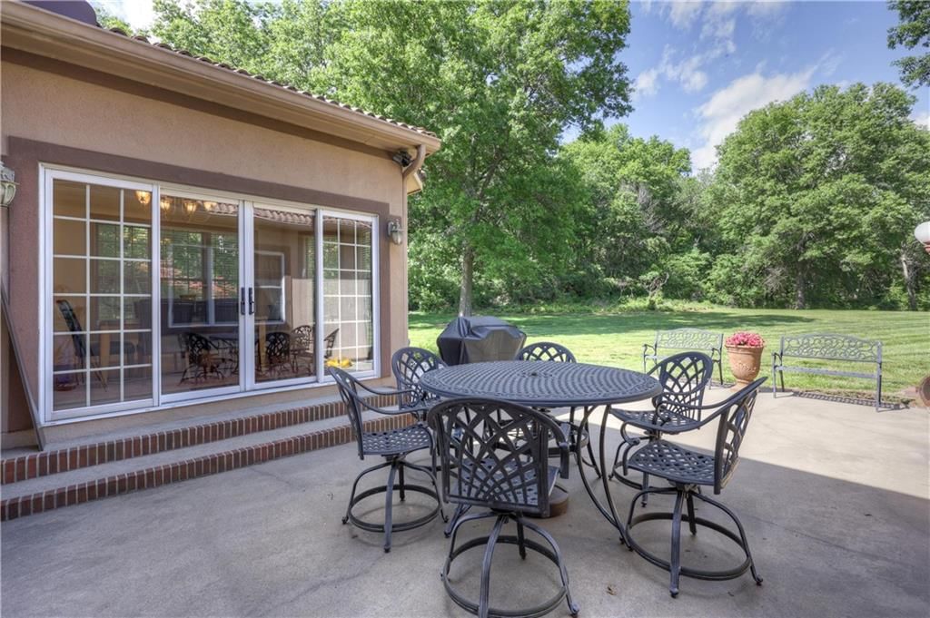109 Crestwood Estates — photo 9