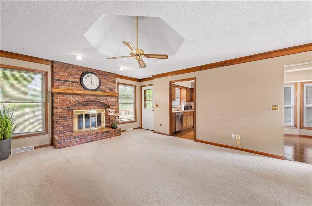 11424 N Woodland Avenue — photo 3