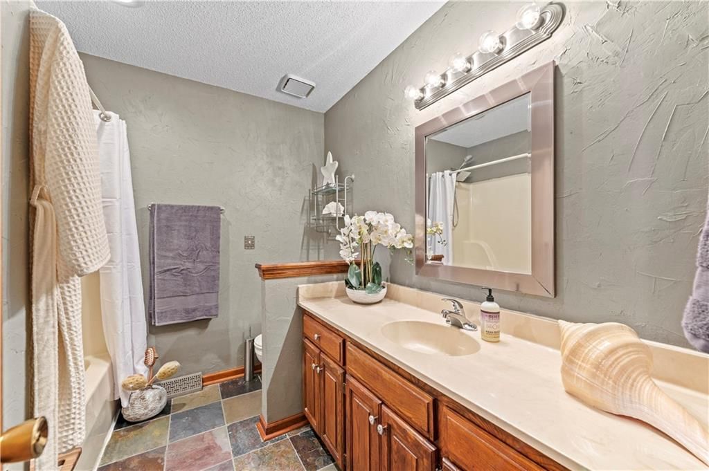 11424 N Woodland Avenue — photo 20