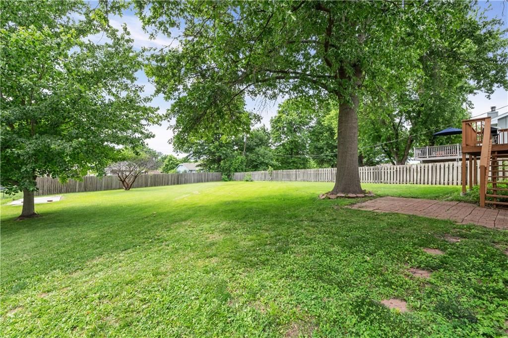 11424 N Woodland Avenue — photo 28