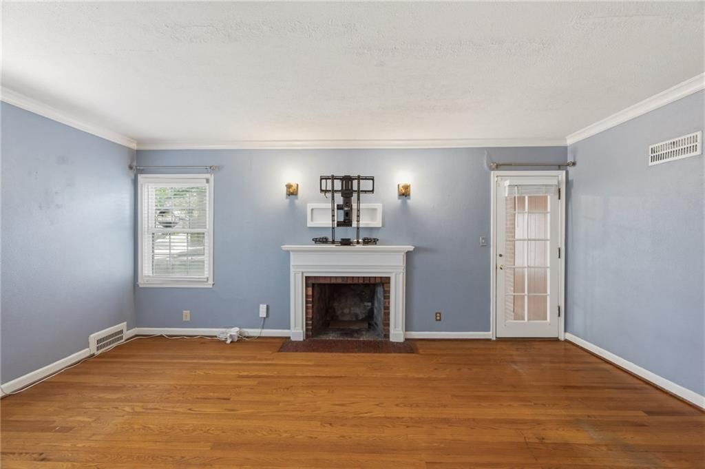 8806 Minnehaha Lane — photo 3