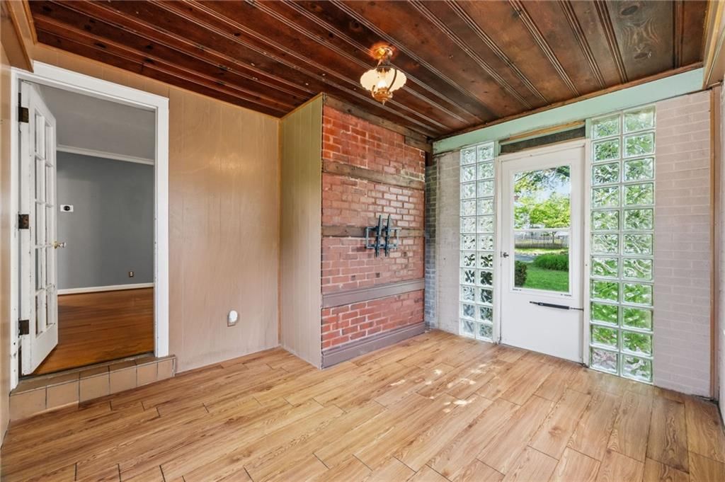 8806 Minnehaha Lane — photo 6