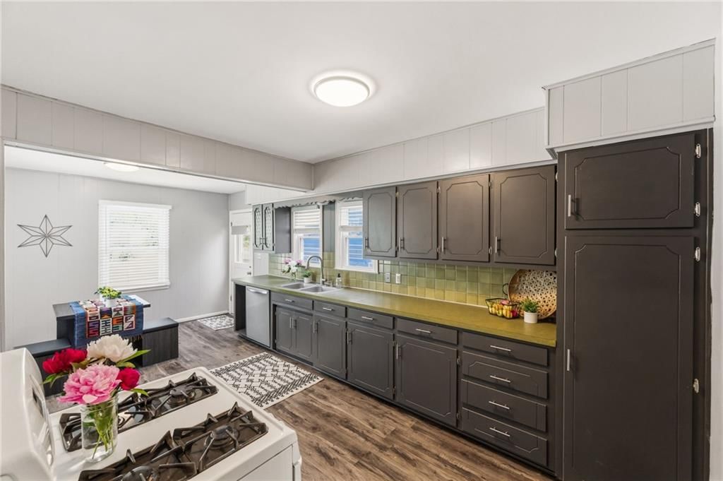 8806 Minnehaha Lane — photo 8