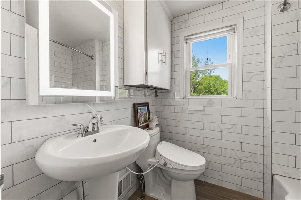8806 Minnehaha Lane — photo 16