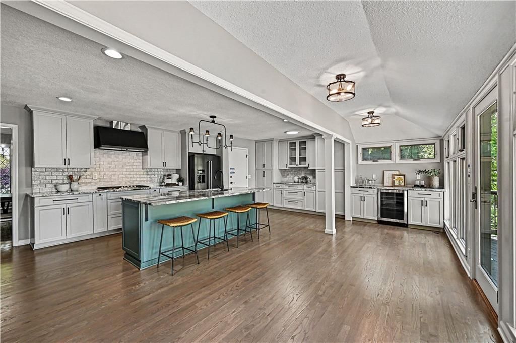 11203 Cedar Street — photo 12