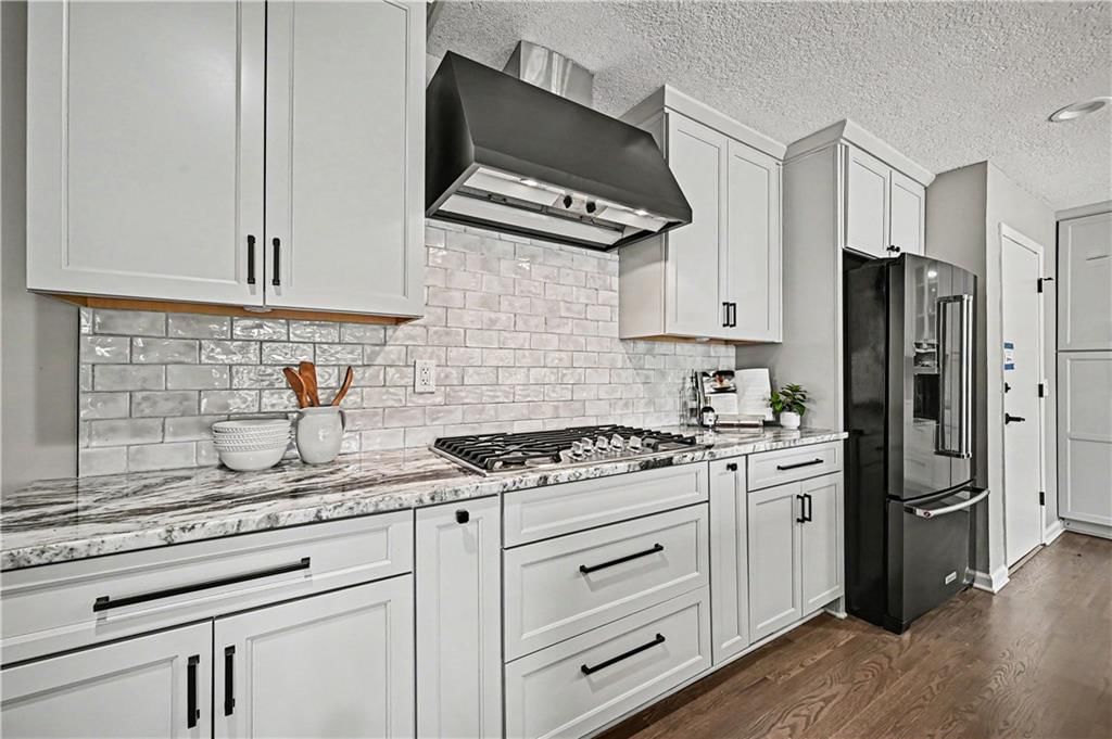 11203 Cedar Street — photo 14
