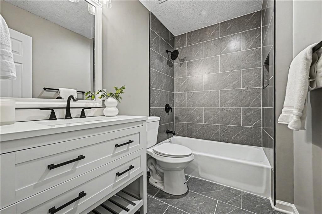11203 Cedar Street — photo 24