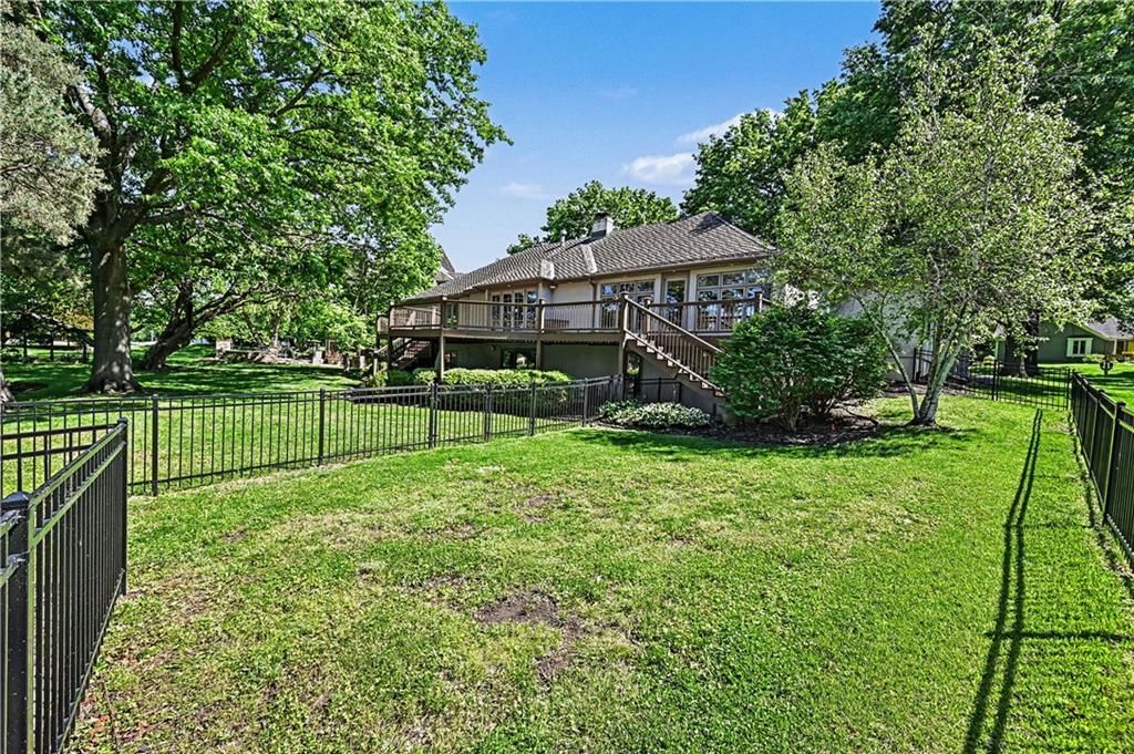 11203 Cedar Street — photo 38