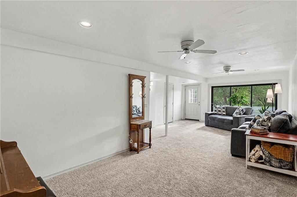 300 E Casey Road — photo 16