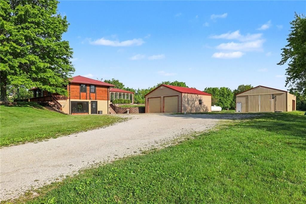 300 E Casey Road — photo 33