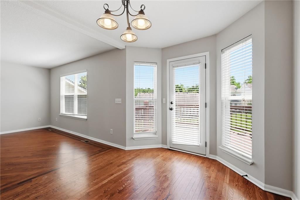 1827 NW 82nd Terrace — photo 8