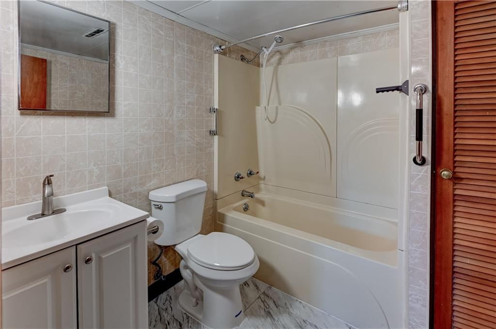510 Vilas Street — photo 68