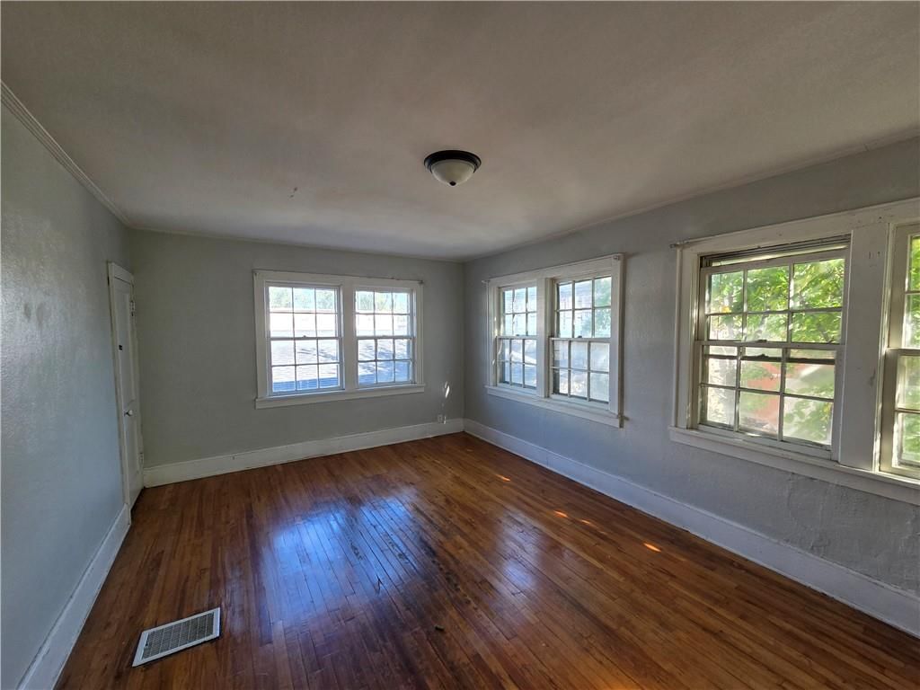 1803 Saint Joseph Avenue — photo 3