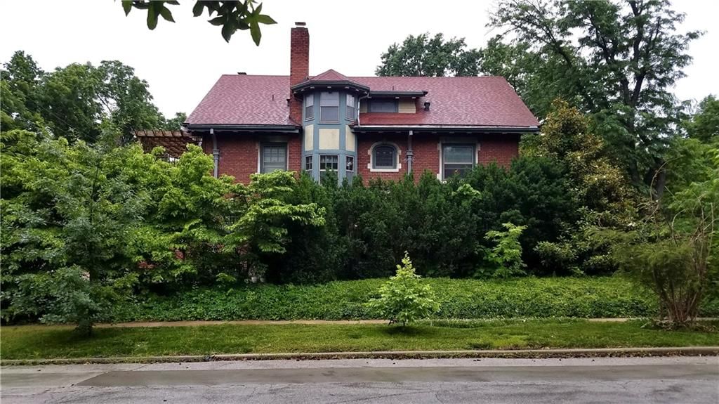 3601 Charlotte Street — photo 2