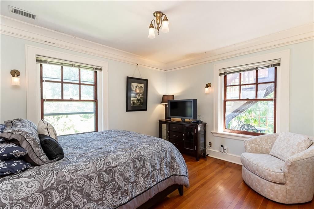3601 Charlotte Street — photo 44