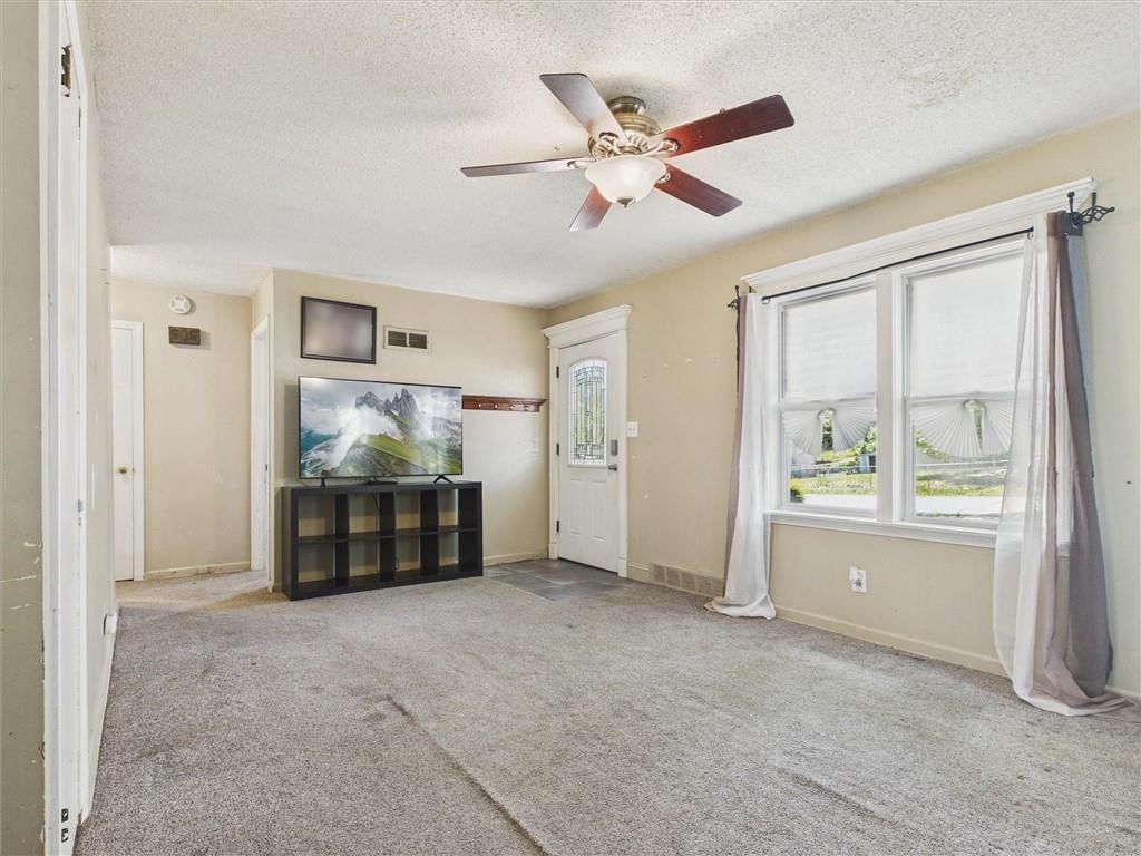 10406 W 56th Terrace — photo 5