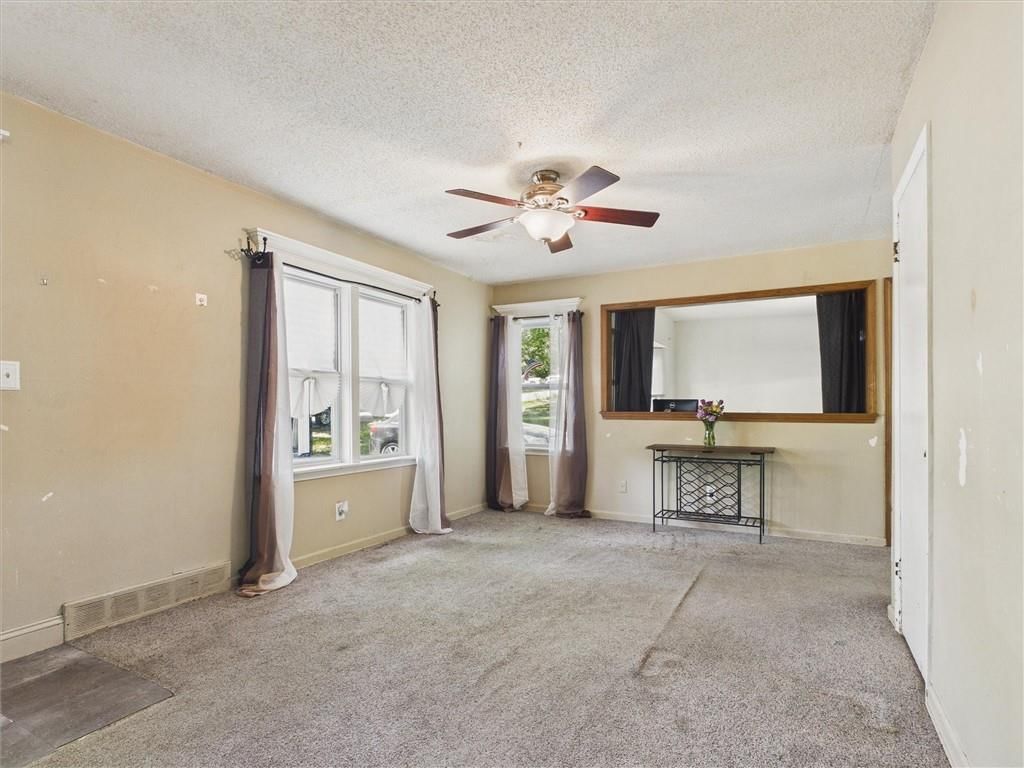 10406 W 56th Terrace — photo 6