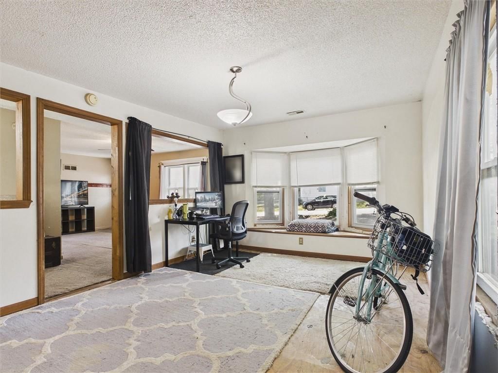 10406 W 56th Terrace — photo 11