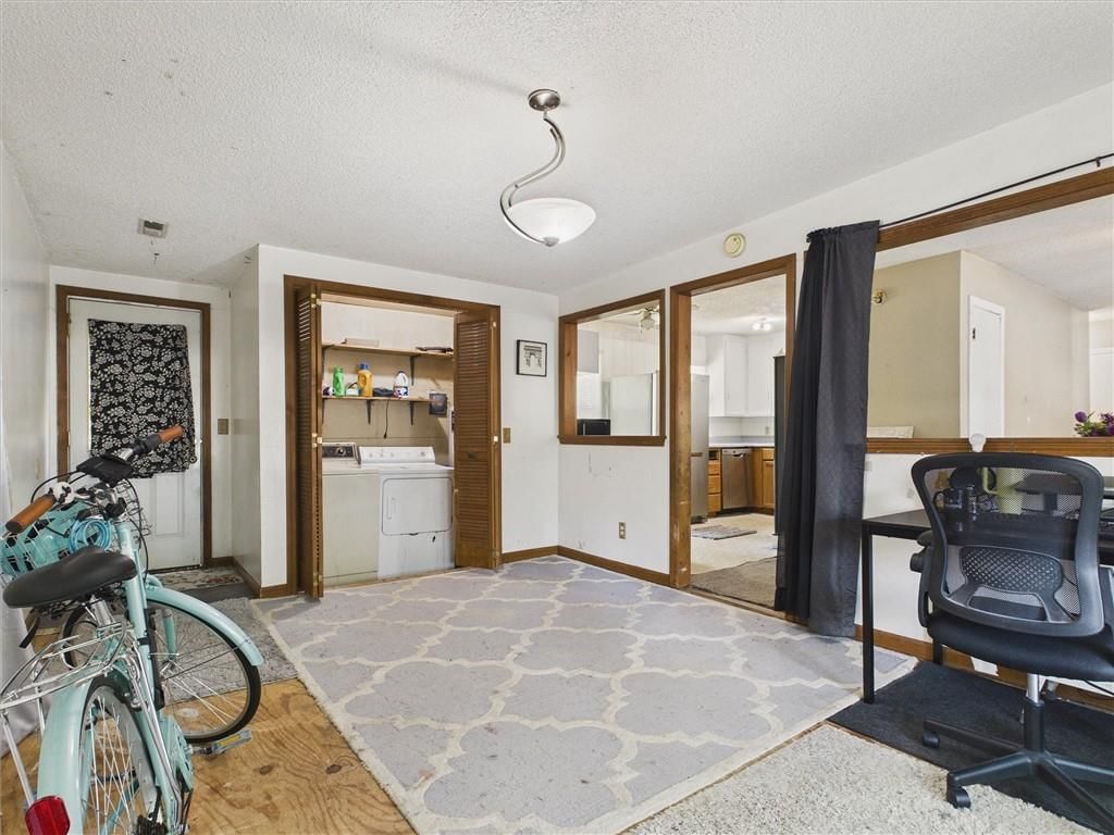 10406 W 56th Terrace — photo 13