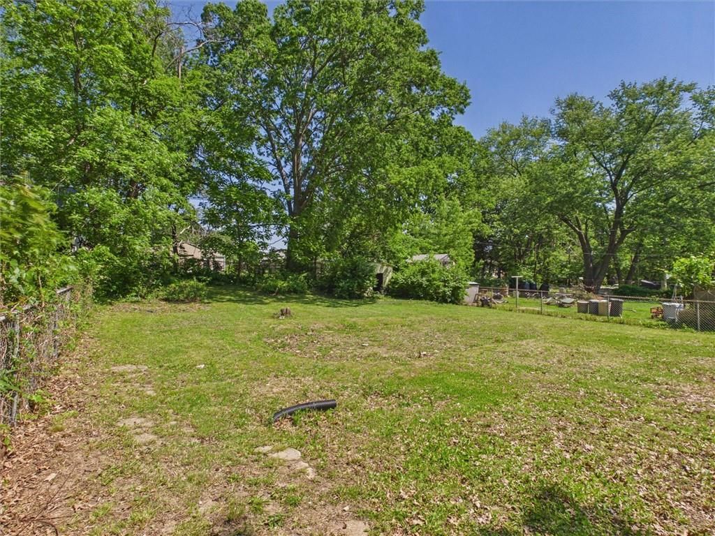 10406 W 56th Terrace — photo 25