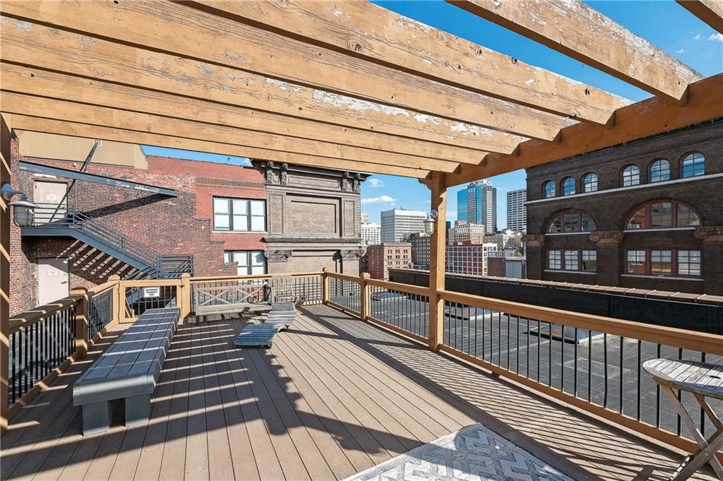 308 W 8th Street — photo 24
