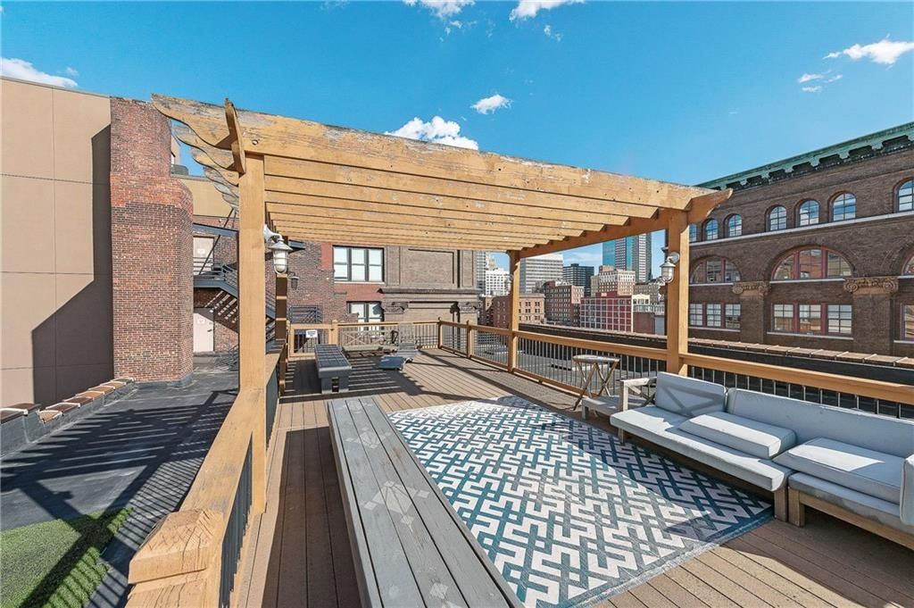 308 W 8th Street — photo 26