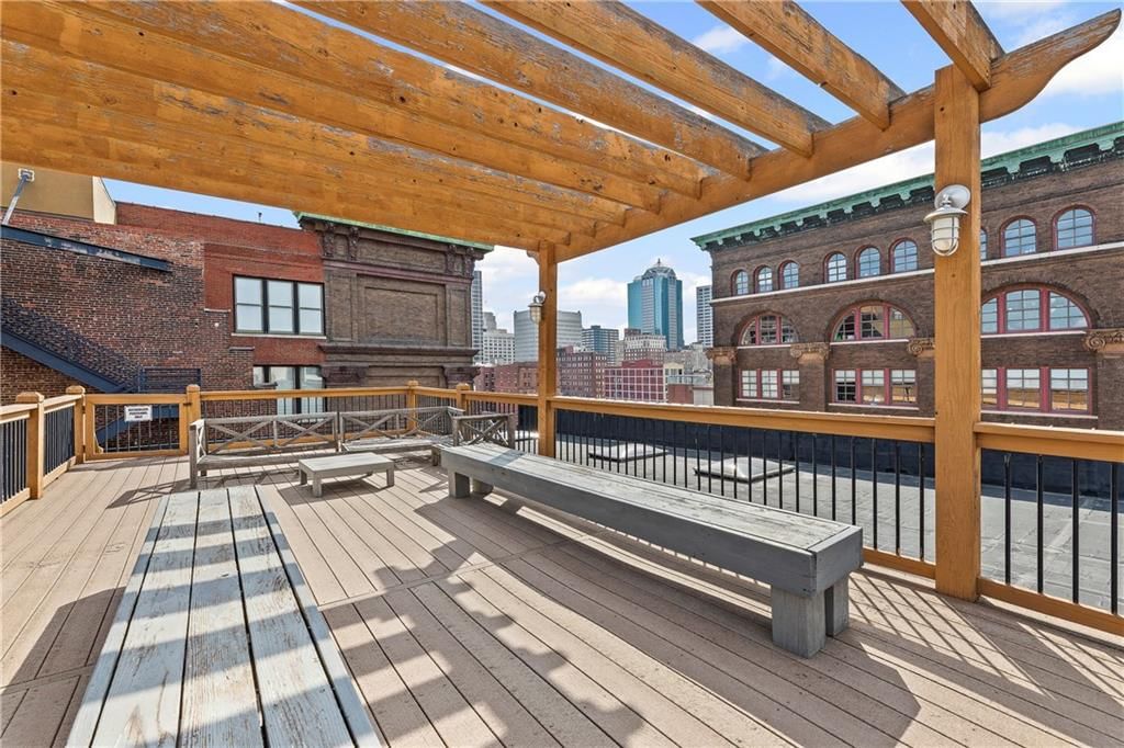 308 W 8th Street — photo 27