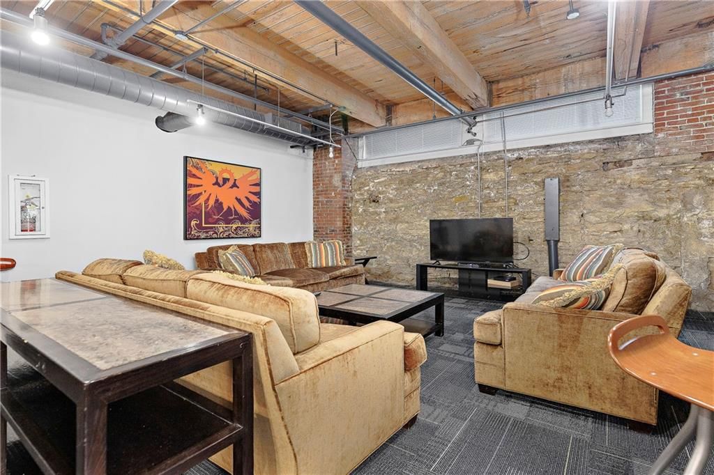 308 W 8th Street — photo 31