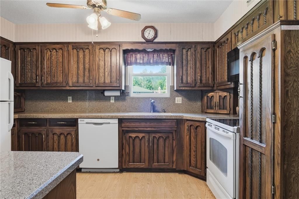 3300 S Phelps Road — photo 9
