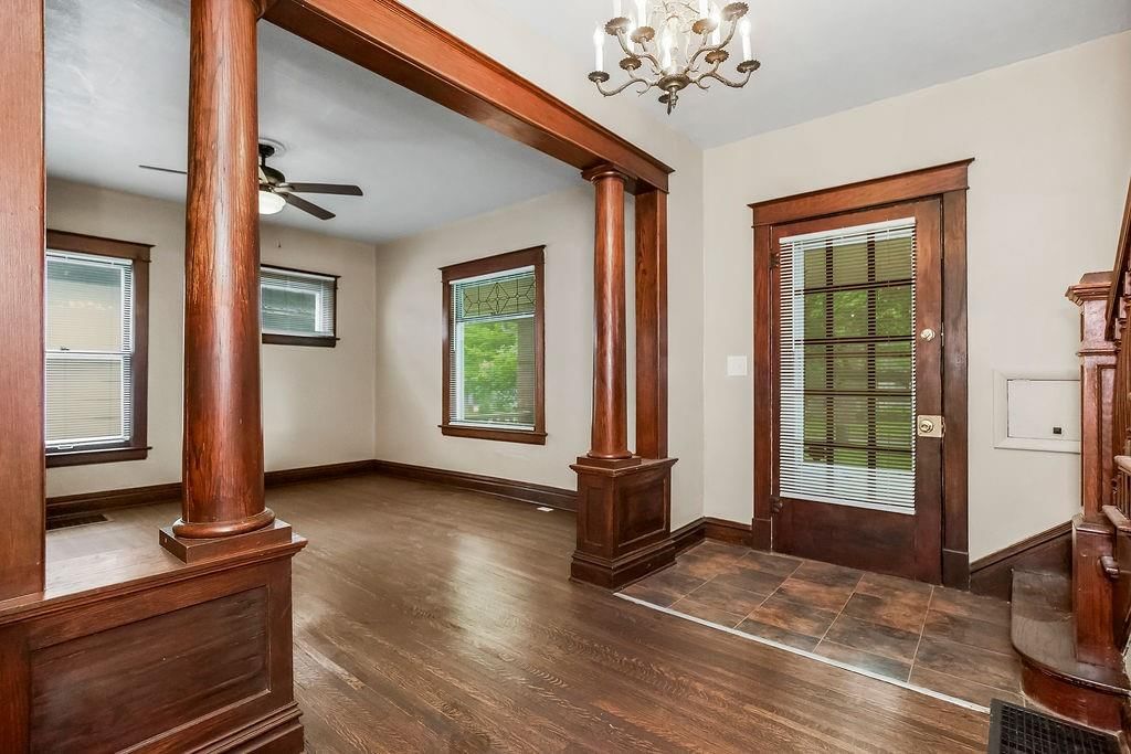 635 S Fuller Avenue — photo 4