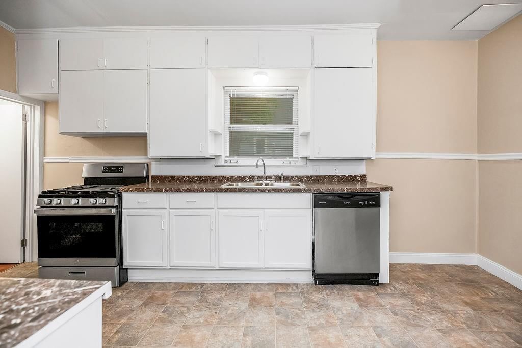 635 S Fuller Avenue — photo 12