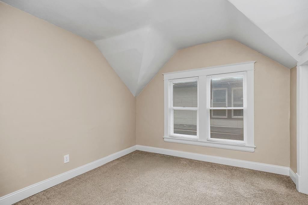 635 S Fuller Avenue — photo 16