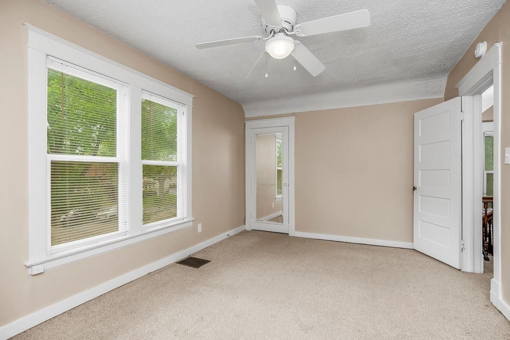 635 S Fuller Avenue — photo 22