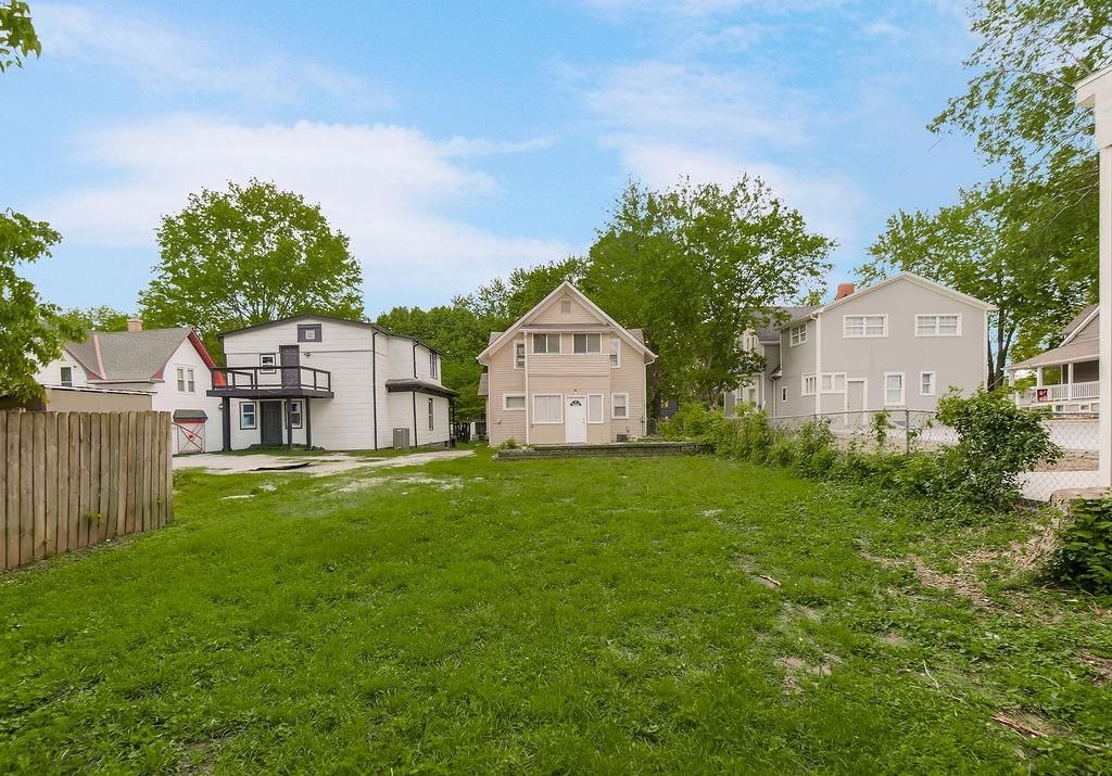635 S Fuller Avenue — photo 30