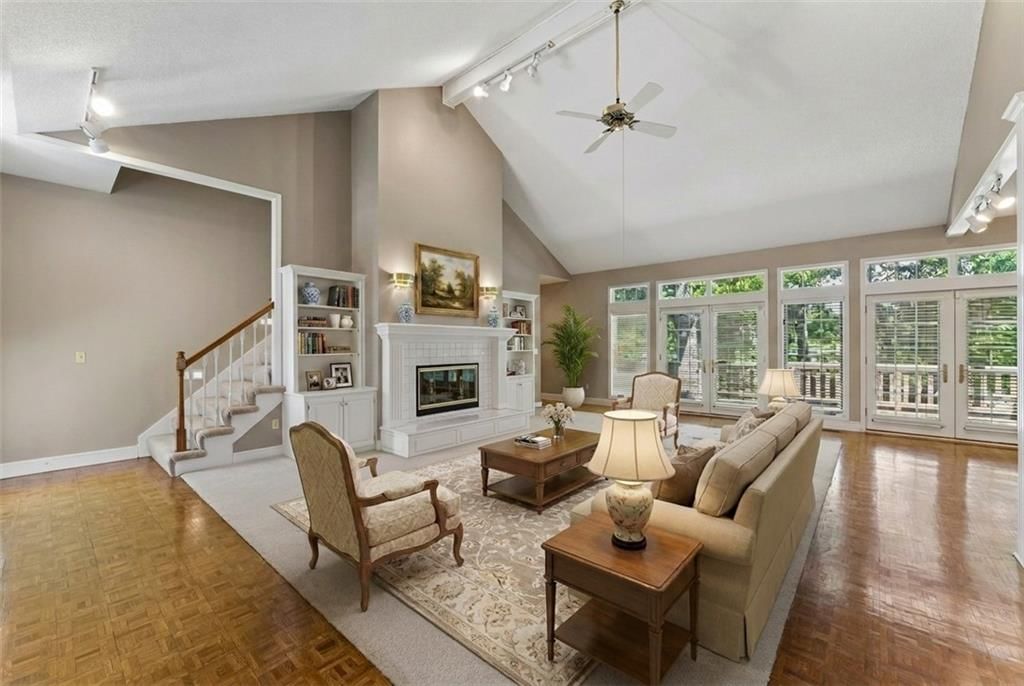 14936 Rhodes Circle — photo 8
