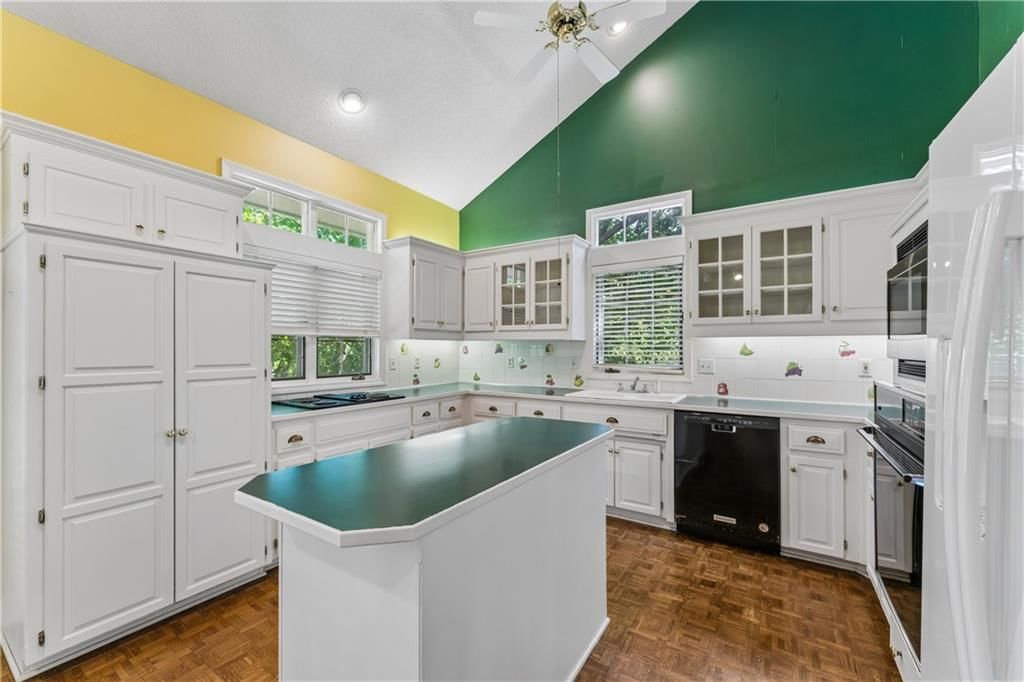 14936 Rhodes Circle — photo 15