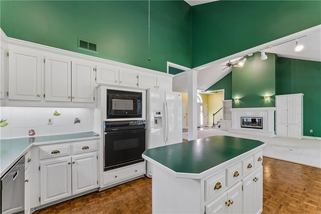 14936 Rhodes Circle — photo 16